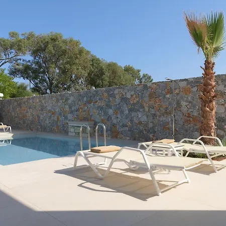 Villa Pelagias Lefka With Heated Pool Mathés