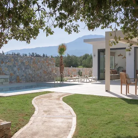 Pelagias Lefka With Heated Pool *